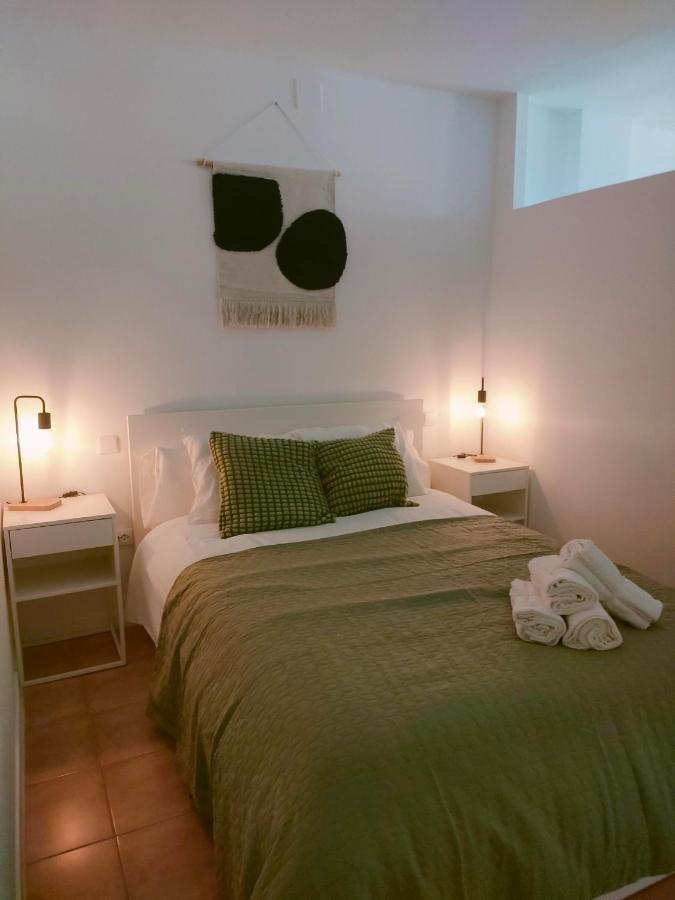 Centro Bernabeu Wizink Feria Aeropuerto Appartement Madrid Buitenkant foto